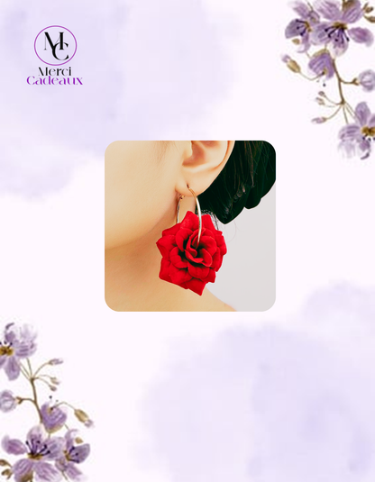 Pendientes de flores tridimensionales de tela roja