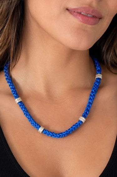 Collar Tejido Azul