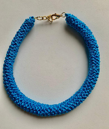 Collar Cordón Tejido