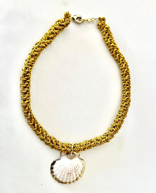Collar Tejido Amarillo