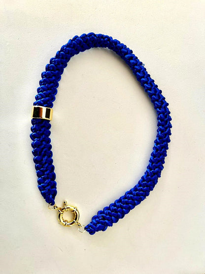 Collar Tejido Azul