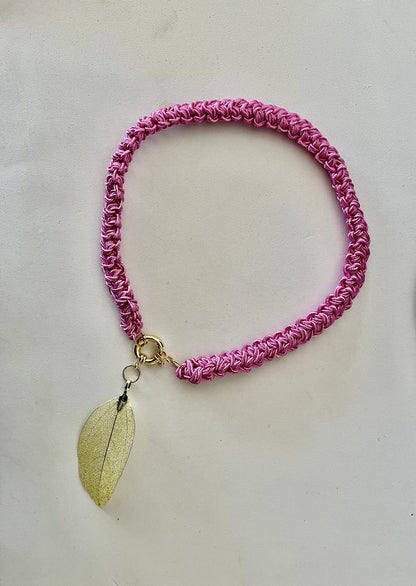 Collar Tejido Rosa