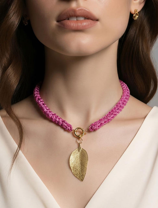 Collar Tejido Rosa