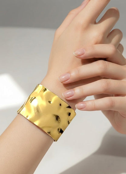 Pulsera esclava con textura